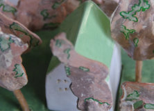 detail.